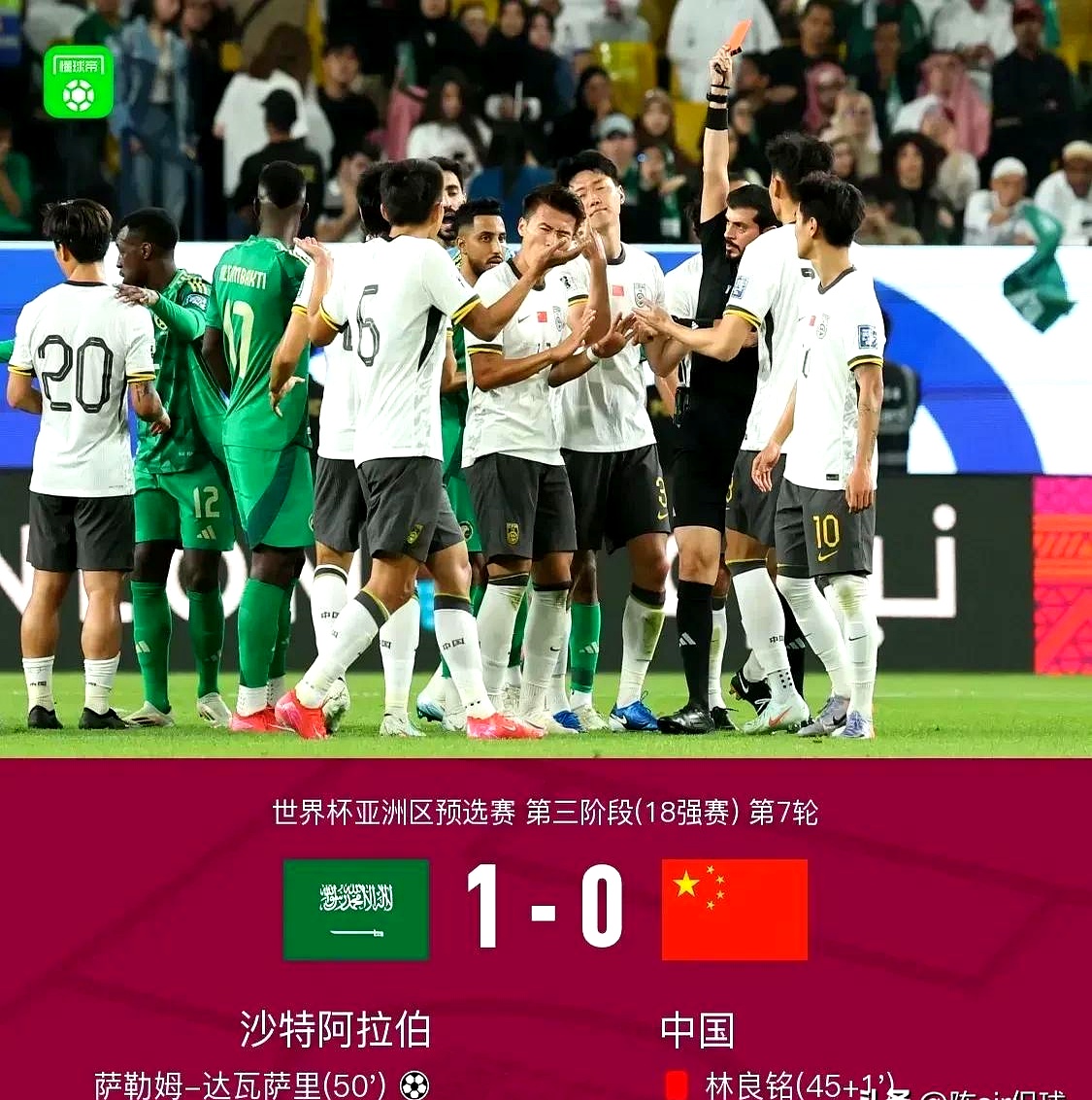 JackeyLove迎来十赛季出色发挥，湖人观众热烈欢呼！观众掌声雷动