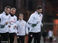 爱游戏体育app下载-九分钟进了五个莱万多夫斯基